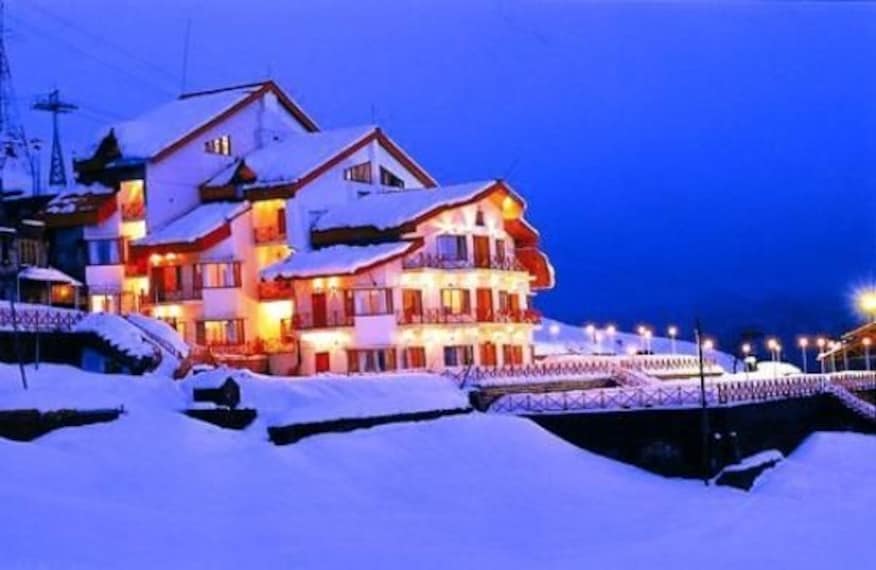 Experience Skiing amidst Snow-Clad Mountains-1